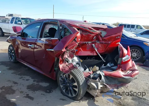 2018 Nissan Sentra Sr from USA, damaged, VIN 3N1AB7AP4JY221484